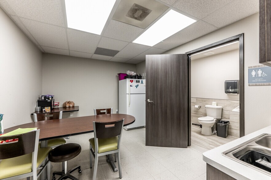 More Photos Of 130 Medical Center Pky, Huntsville Medical For Sale