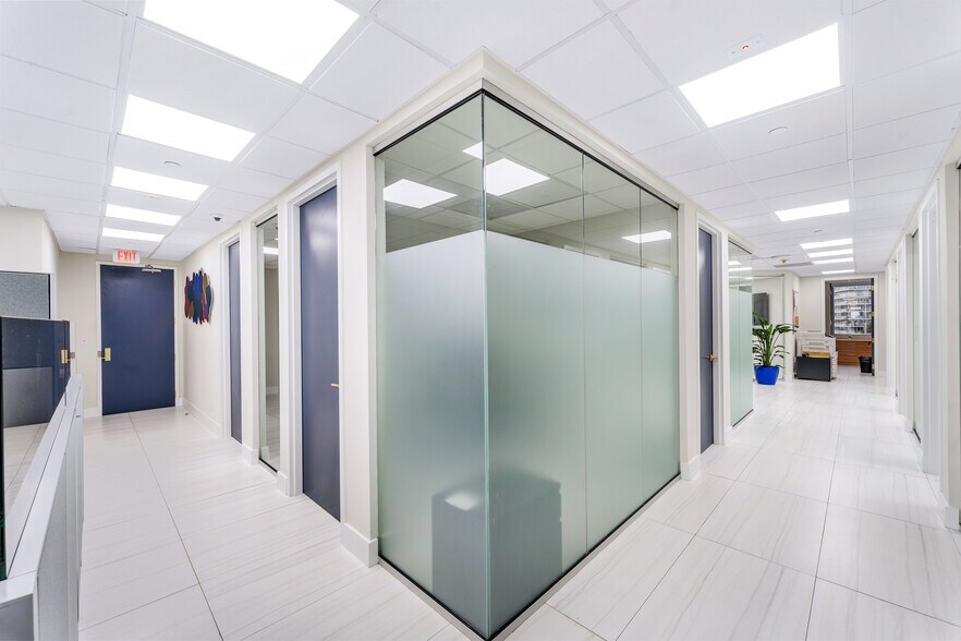 More Photos Of 1200 Brickell Ave, Miami Office For Lease
