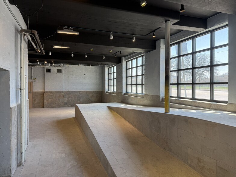 More Photos Of 50 S Broad St, Middletown Warehouse For Sale