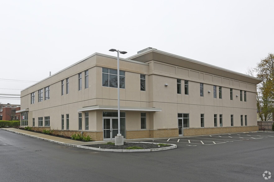 Primary Photo Of 661 Centre St, Brockton Medical For Sale