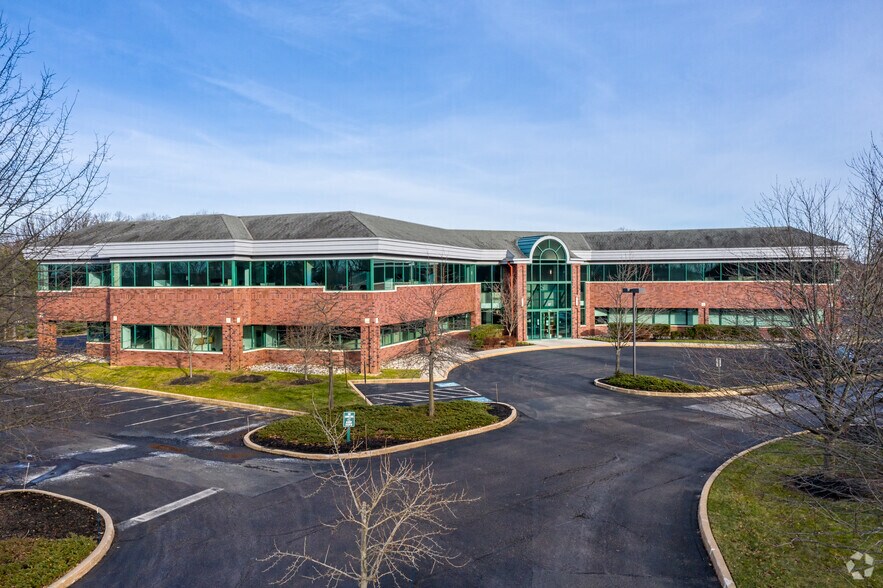 More Photos Of 11 Campus Blvd, Newtown Square Unknown For Lease