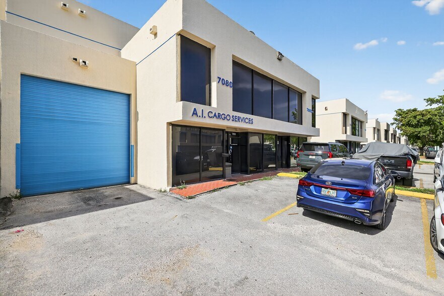 More Photos Of 7080-7088 NW 50th St, Miami Warehouse For Sale