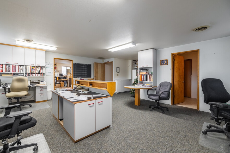 More Photos Of 3111 T Ave, Anacortes Warehouse For Sale