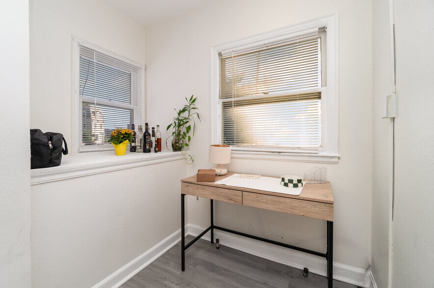 More Photos Of 1600 Regina St, Harrisburg Apartments For Sale