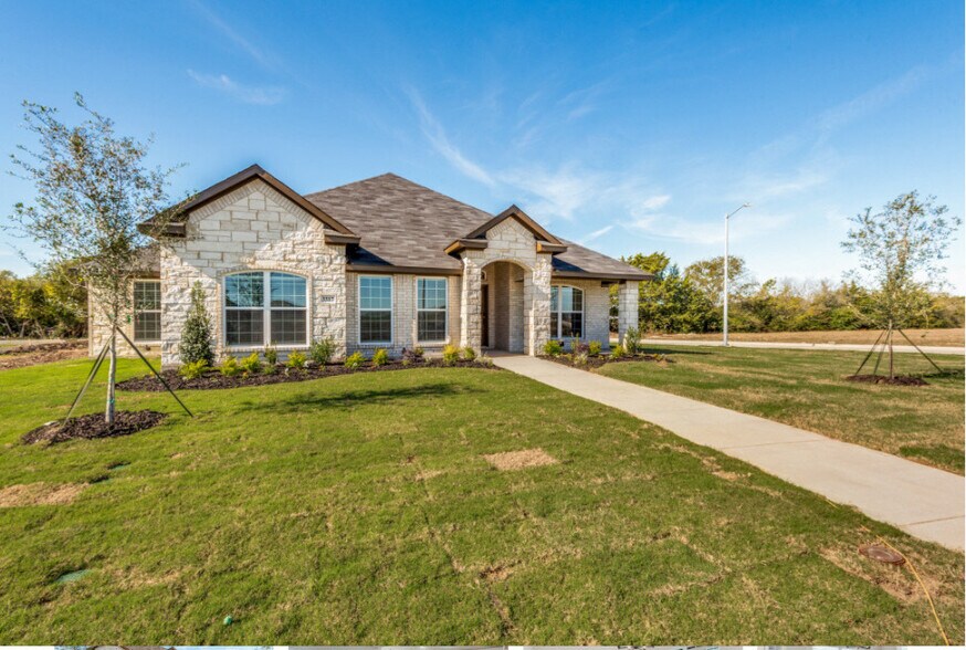 More Photos Of 3317 Saint James, Lancaster Apartments For Sale