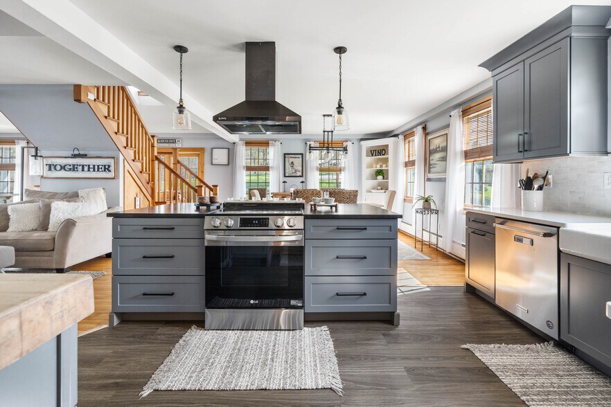 More Photos Of 193 Route 9 W, Wilmington Specialty For Sale
