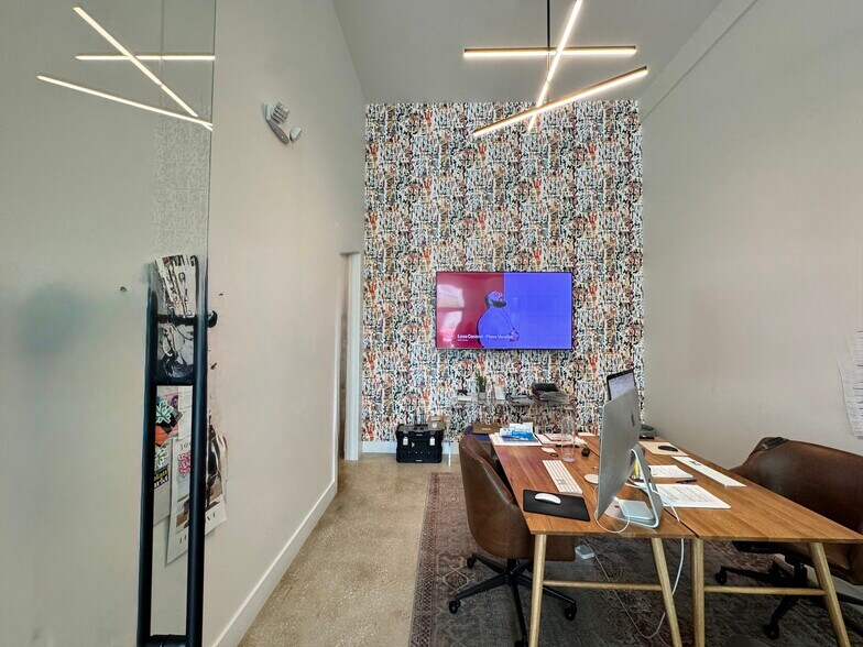 More Photos Of 503 SW 2nd Ave, Fort Lauderdale Storefront Retail Office For Lease