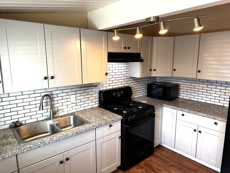 More Photos Of 1200 South Ave, Sacramento Apartments For Sale