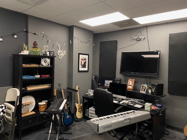 More Photos Of 3500 W 11 Mile Rd, Berkley Light Manufacturing For Lease