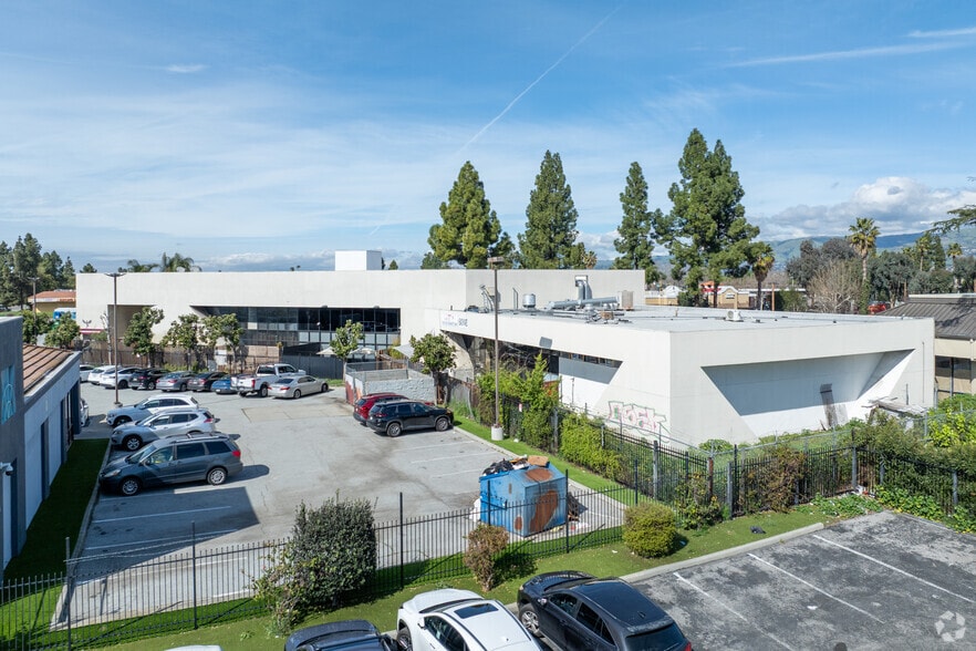 More Photos Of 1694 Tully Rd, San Jose Office For Lease