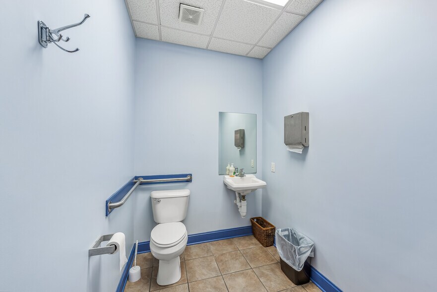 More Photos Of 2202 Jordan Rd SW, Fort Payne Medical For Sale