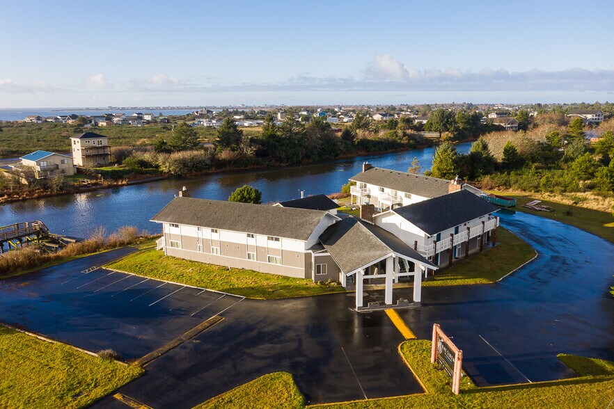 More Photos Of 1031 Discovery Ave SE, Ocean Shores Apartments For Sale