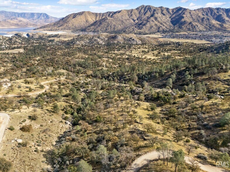 More Photos Of APN# 075-190-30, Bodfish Land For Sale