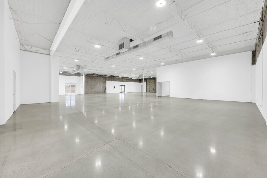 More Photos Of 42 W Boxelder Pl, Chandler Showroom For Lease