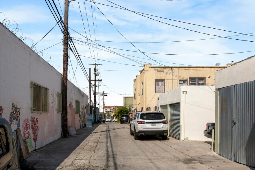 More Photos Of 4850 Mascot St, Los Angeles Apartments For Sale