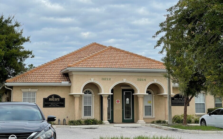 Primary Photo Of 3212-3214 Hillsdale Ln, Kissimmee Medical For Lease