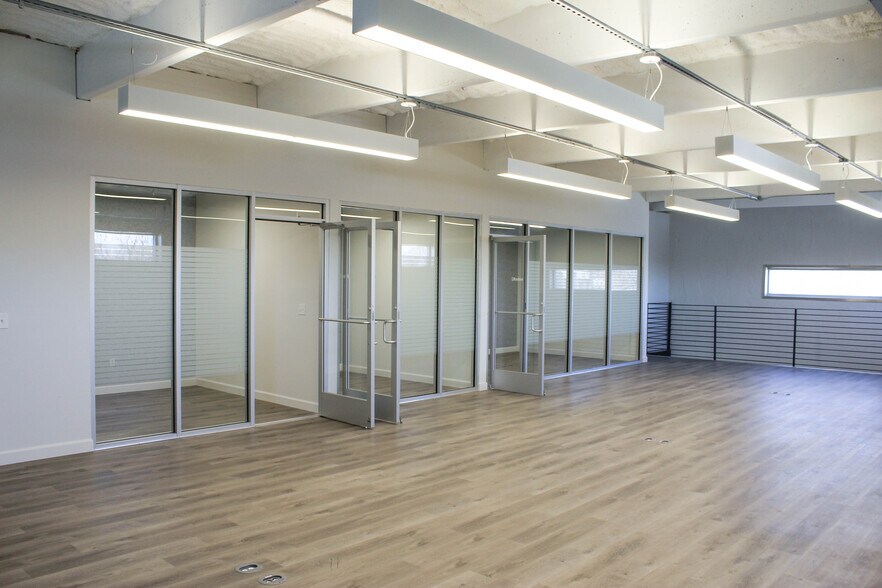 More Photos Of 3000 E Cesar Chavez St, Austin Office For Lease