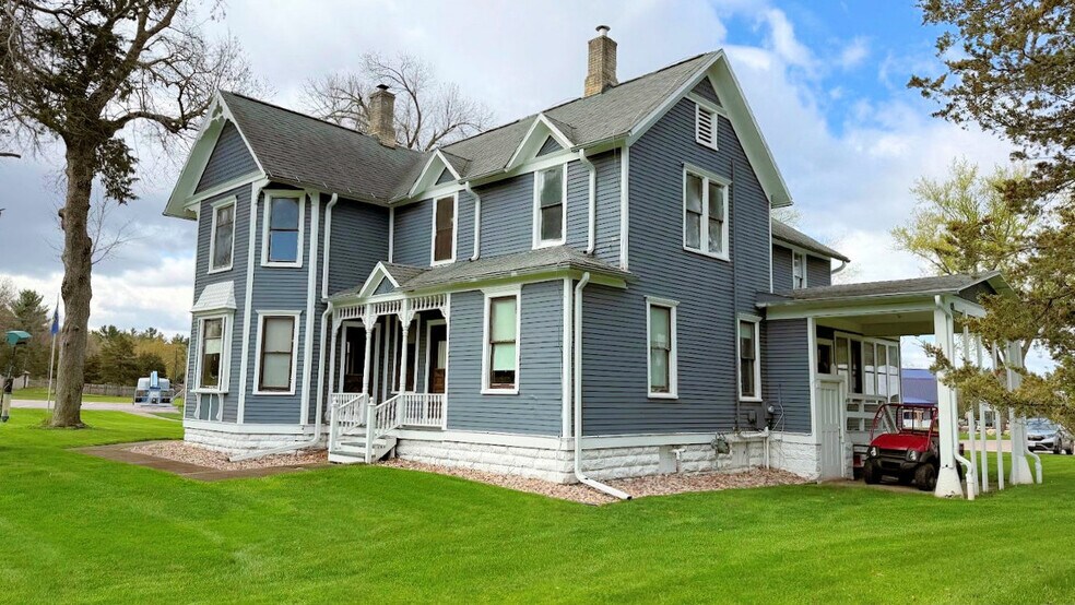 More Photos Of 3884 S Gillette Dr, Wisconsin Dells Lodge Meeting Hall For Sale