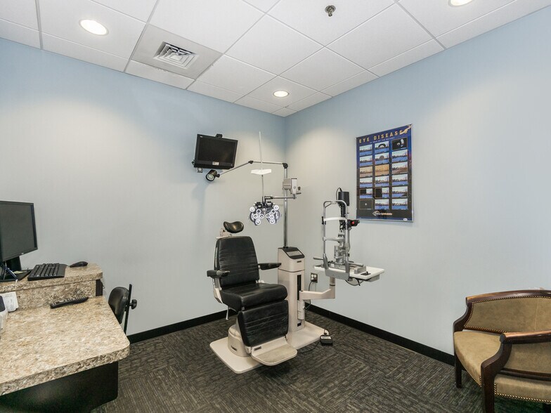 More Photos Of 12 Chatham Heights Rd, Fredericksburg Medical For Sale