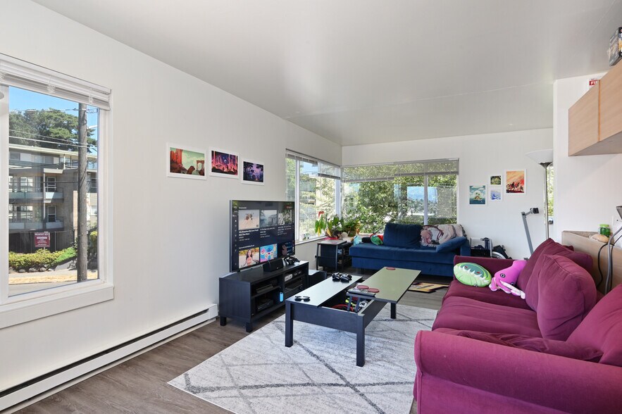 More Photos Of 525 E Roy St, Seattle Apartments For Sale