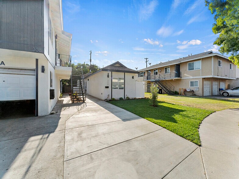 More Photos Of 308 S Laurel St, Santa Ana Apartments For Sale