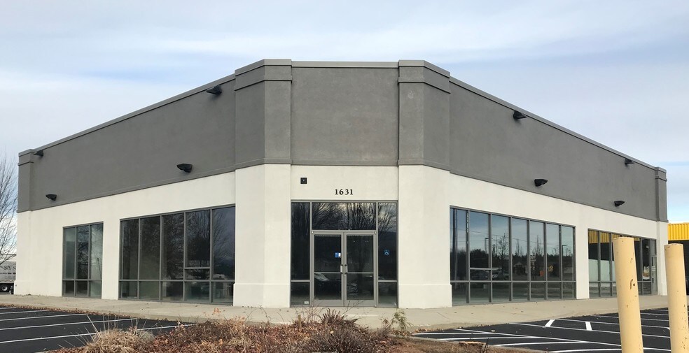 More Photos Of 1631 E Seltice Way, Post Falls Freestanding For Lease