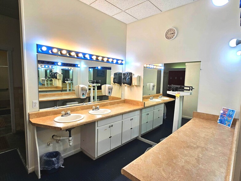 More Photos Of 1006 Broad, Oriental Rehabilitation Center For Sale