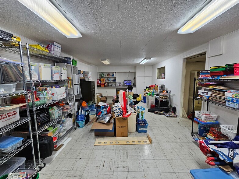 More Photos Of 815 N 1st Ave, Great Falls Auto Dealership For Lease