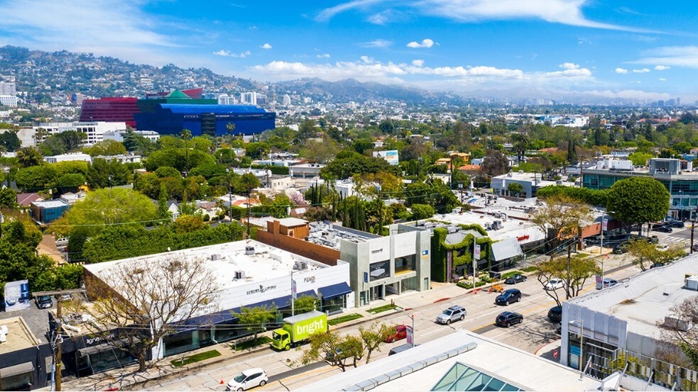 More Photos Of 8825-8827 Beverly Blvd, West Hollywood General Retail For Sale