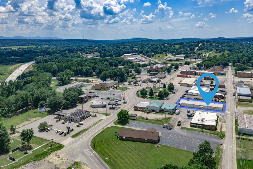 More Photos Of 20 Town Sq, Greenwood Health Club For Sale