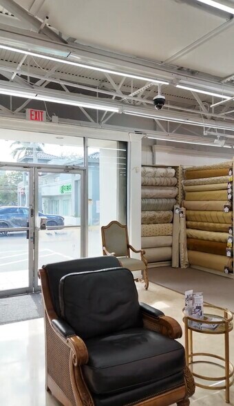 More Photos Of 202 Old Federal Hwy, Hallandale Beach Freestanding For Lease