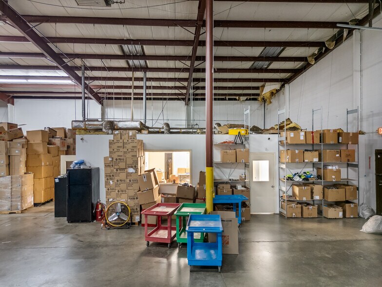More Photos Of 4735 Dwight Evans Rd, Charlotte Warehouse For Sale