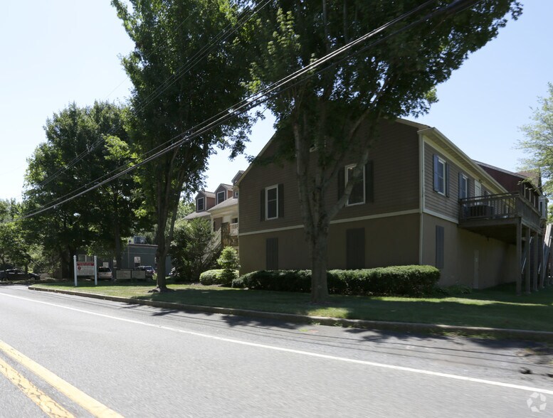 More Photos Of 33 S Delaware Ave, Yardley Office Residential For Lease