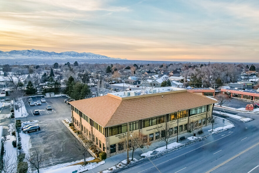 More Photos Of 8706 S 700 E, Sandy Medical For Sale