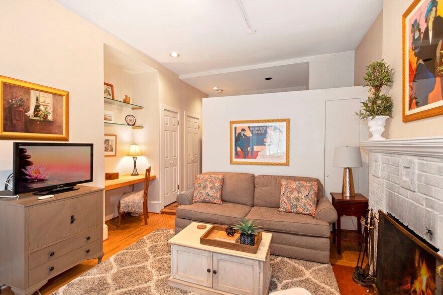 More Photos Of 1755 18th St Nw, Washington Apartments For Sale