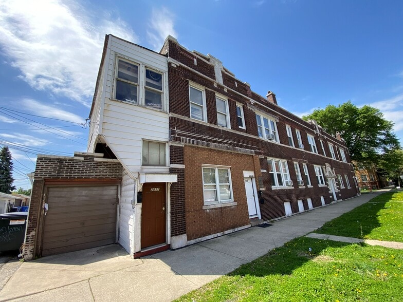 More Photos Of 4035 S Richmond St, Chicago Apartments For Sale