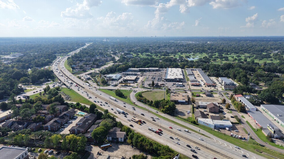 More Photos Of 8976 Interline Ave, Baton Rouge Storefront Retail Office For Lease