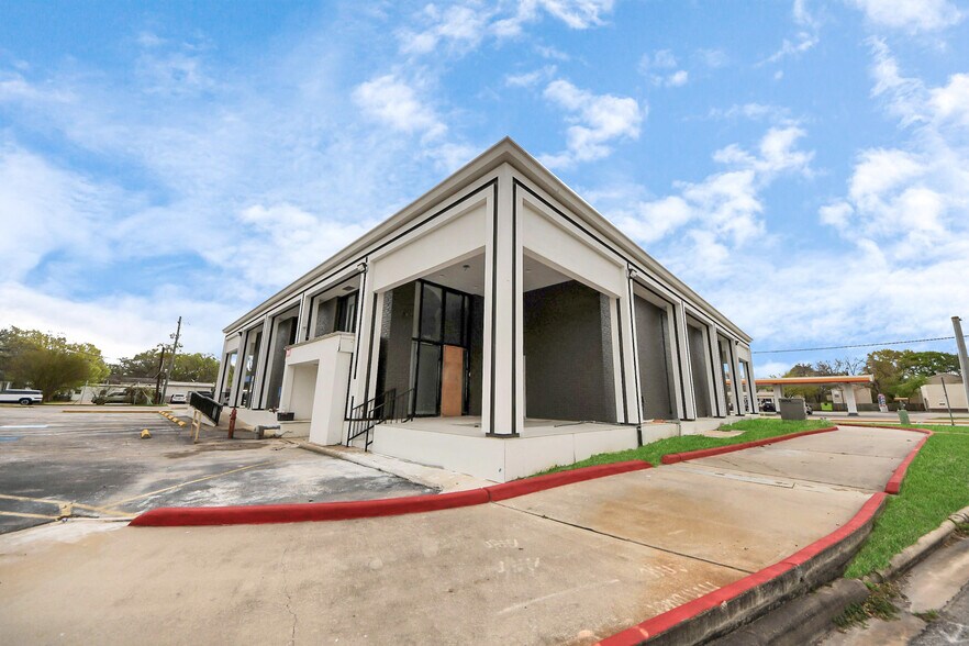 More Photos Of 1100 Jackson St, Richmond Freestanding For Sale