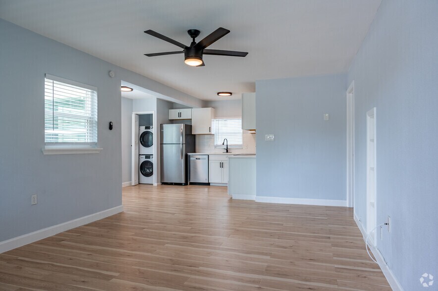 More Photos Of 324 30th Ave N, Saint Petersburg Apartments For Sale