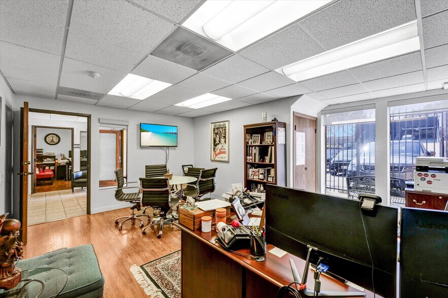 More Photos Of 2320 Cotner Ave, Los Angeles Loft Creative Space For Sale