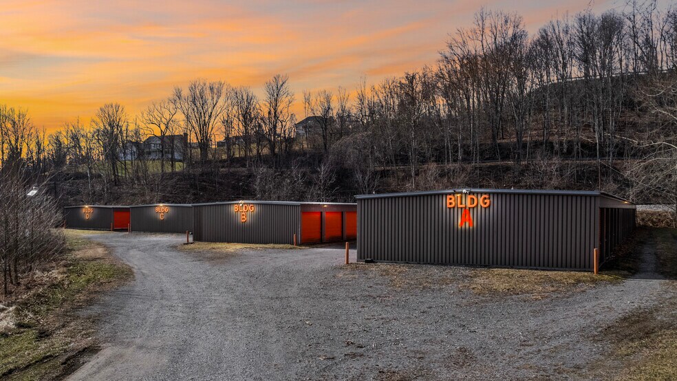 More Photos Of 129 Goldwing Dr, North Tazewell Self Storage For Sale