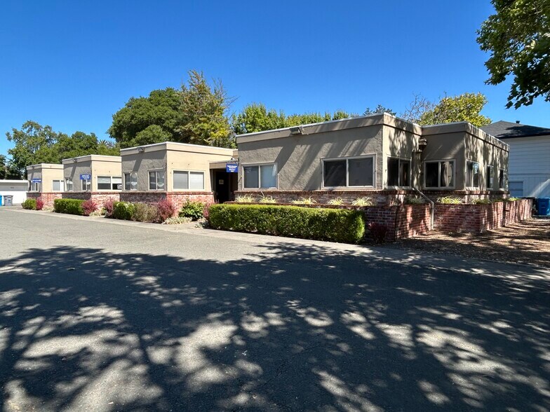 More Photos Of 170 Sotoyome St, Santa Rosa Medical For Sale