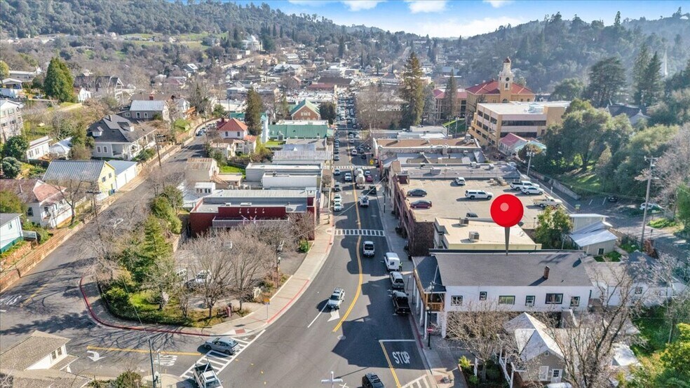 More Photos Of 134 N Washington St, Sonora Specialty For Sale