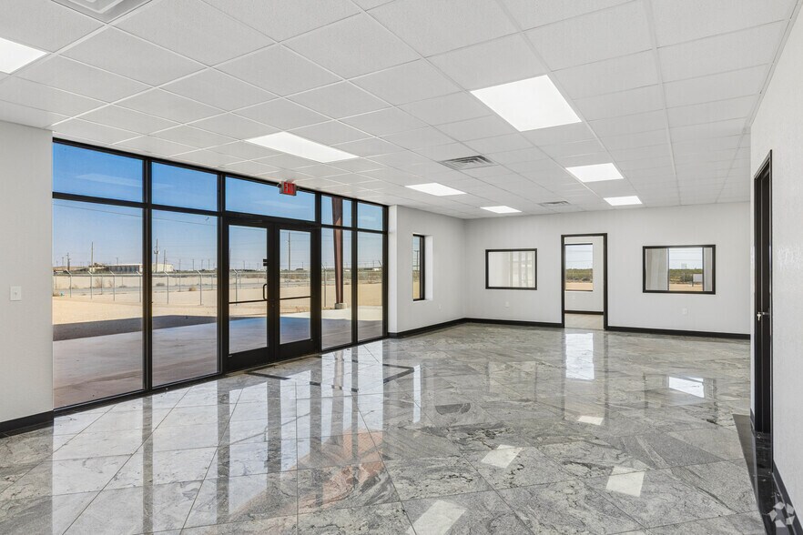 More Photos Of 16511 W Basin St, Odessa Industrial For Lease
