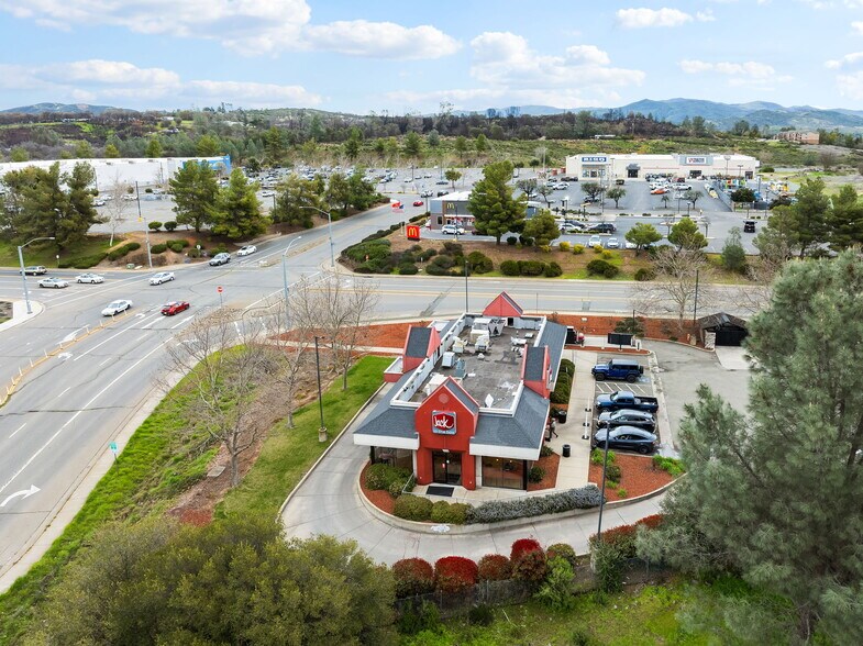 Primary Photo Of 15945 Dam Rd, Clearlake Fast Food For Sale