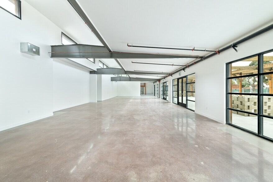 More Photos Of 1600 Lincoln Blvd, Santa Monica Freestanding For Lease