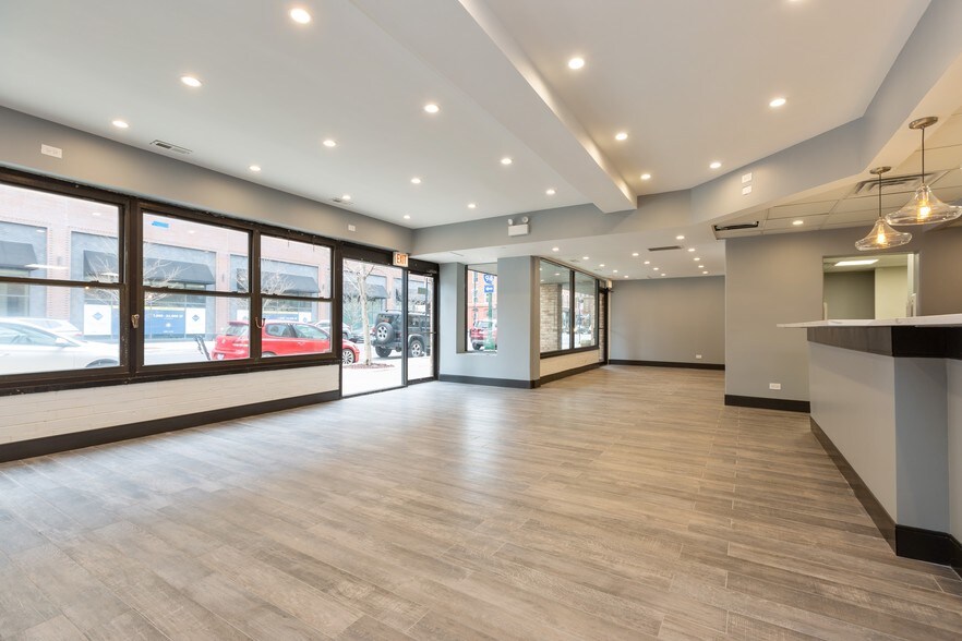 More Photos Of 1143-1155 N Wells St, Chicago Apartments For Lease