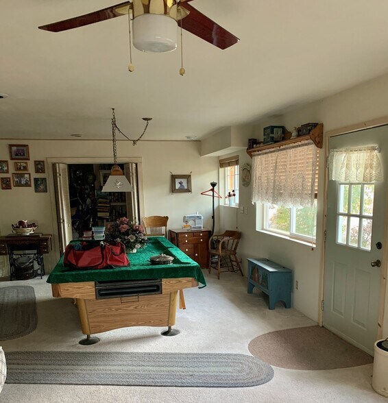 More Photos Of 62271 CA-299, Cedarville Hotel For Sale