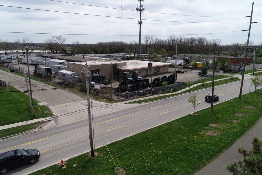 More Photos Of 1720 Joyce Ave, Columbus Truck Terminal For Sale