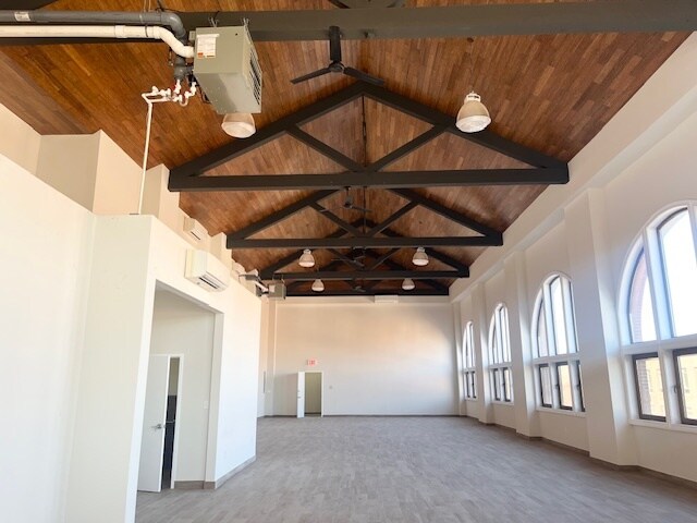 More Photos Of 405-407 Gates Ave, Brooklyn Loft Creative Space For Lease